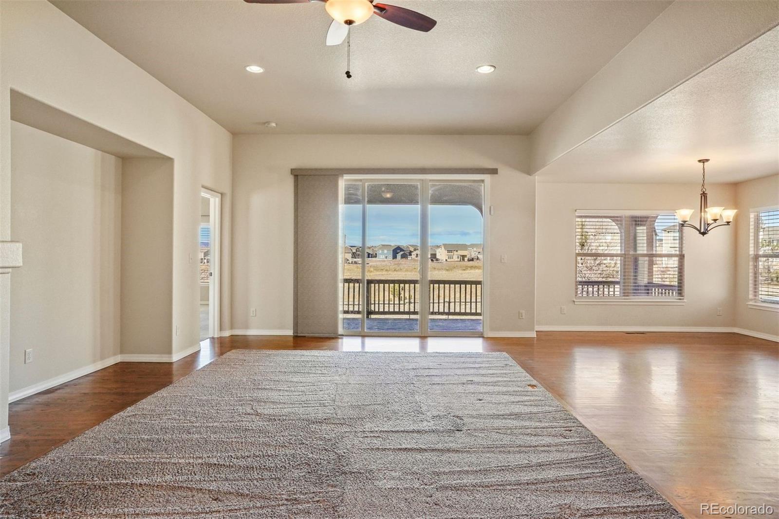 6238 Cumbre Vista Way