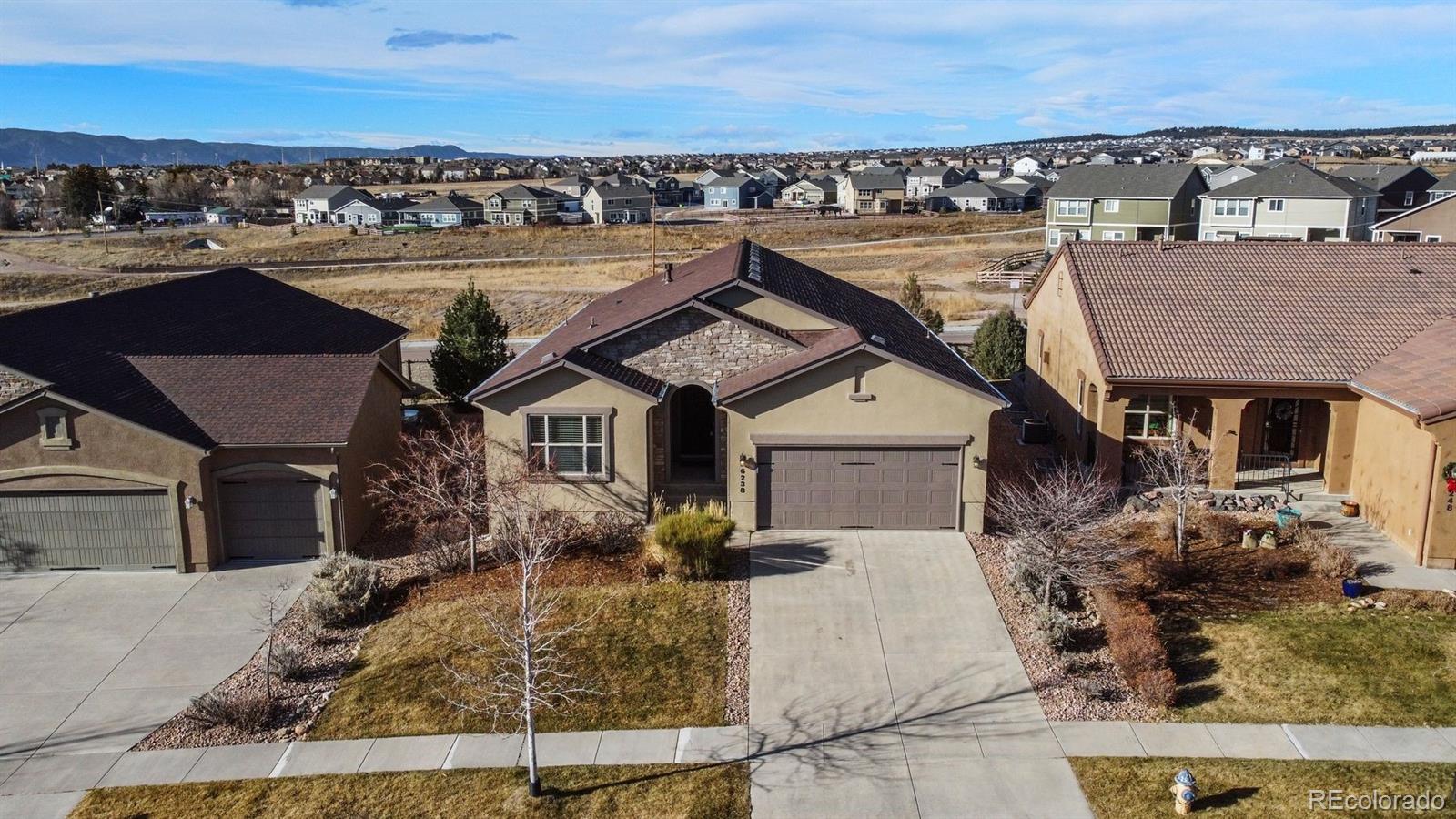 6238 Cumbre Vista Way