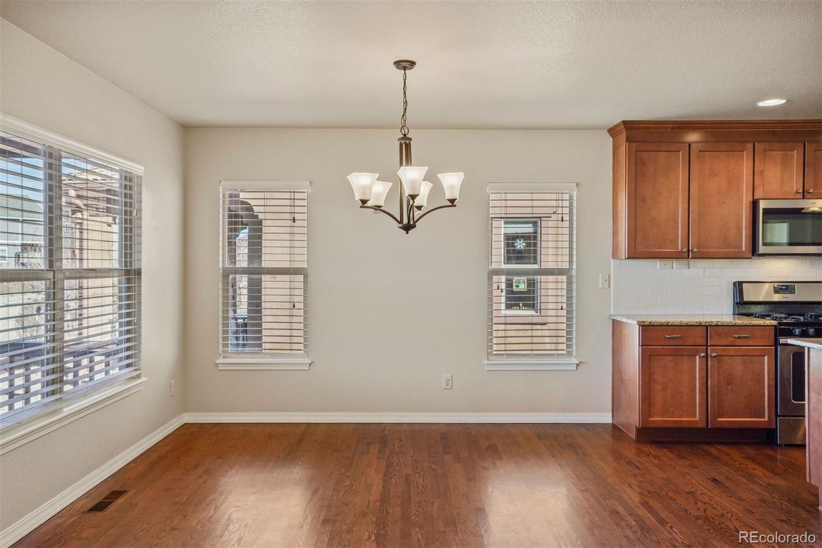 6238 Cumbre Vista Way