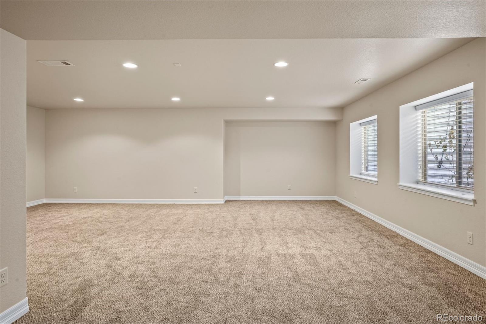 6238 Cumbre Vista Way