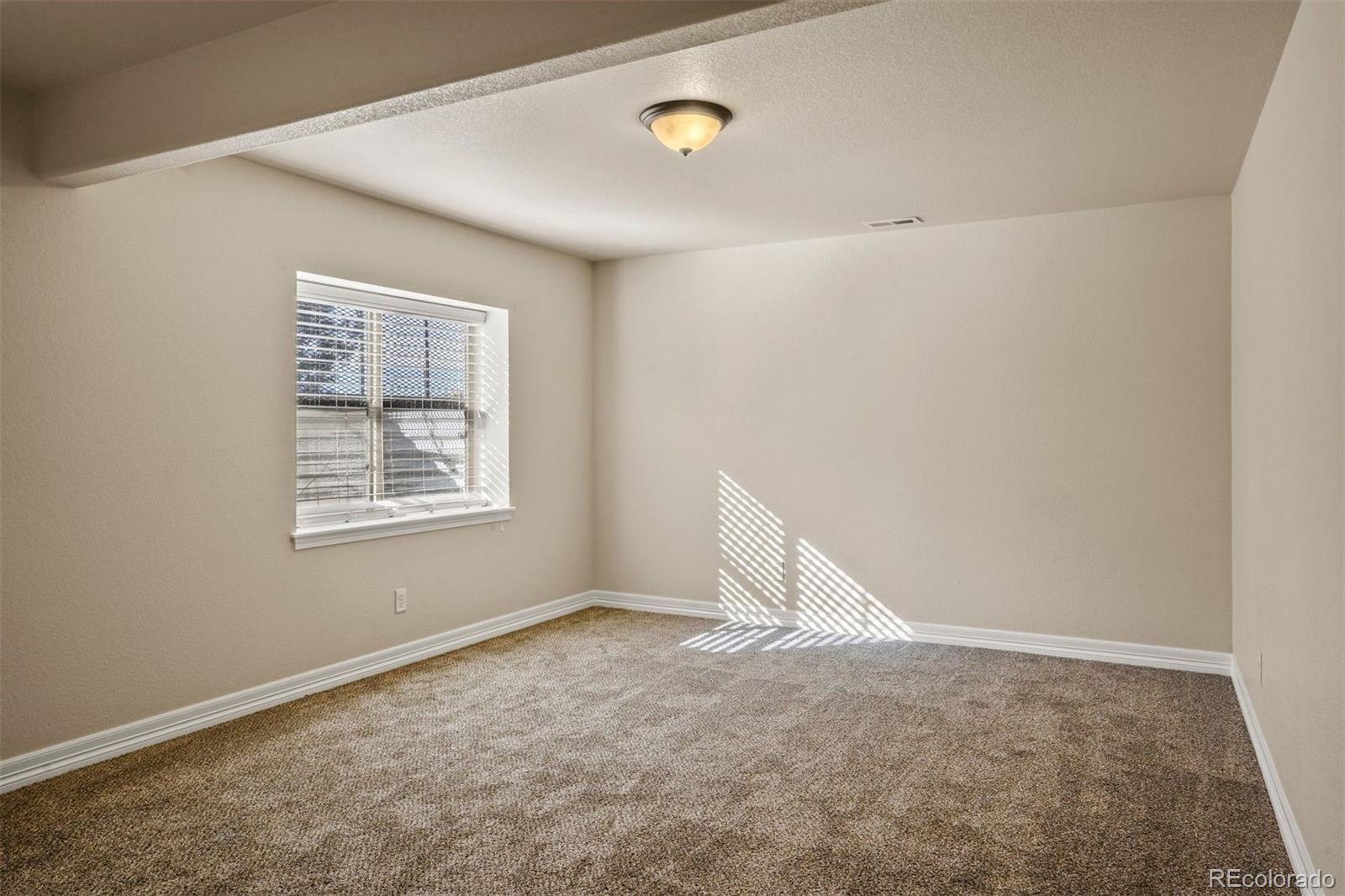 6238 Cumbre Vista Way