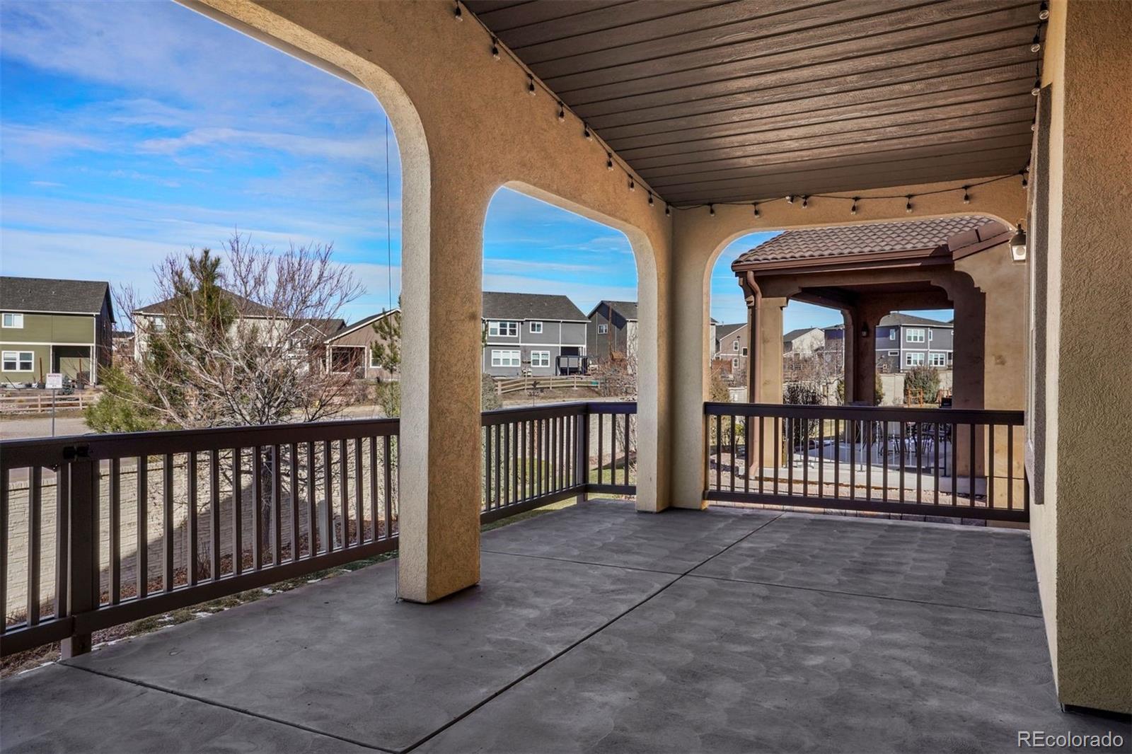 6238 Cumbre Vista Way