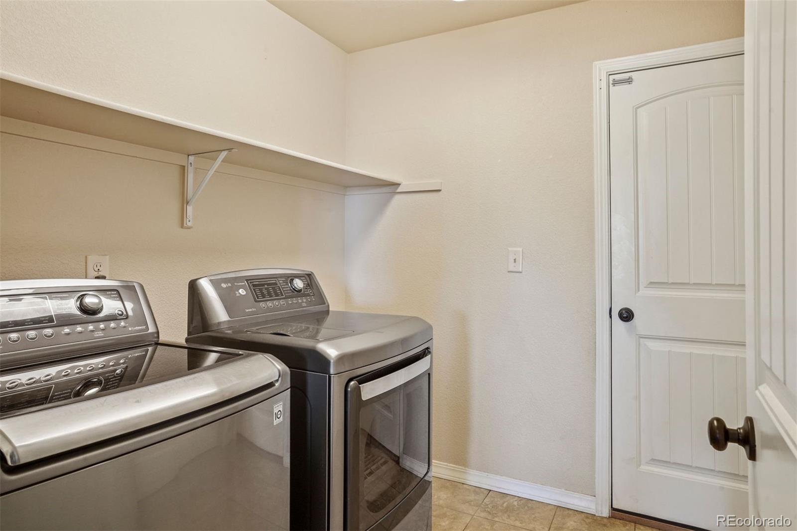 6238 Cumbre Vista Way