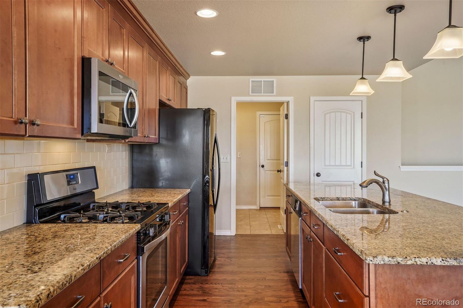 6238 Cumbre Vista Way