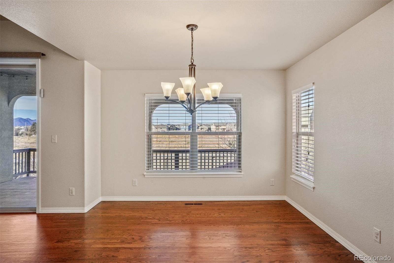 6238 Cumbre Vista Way