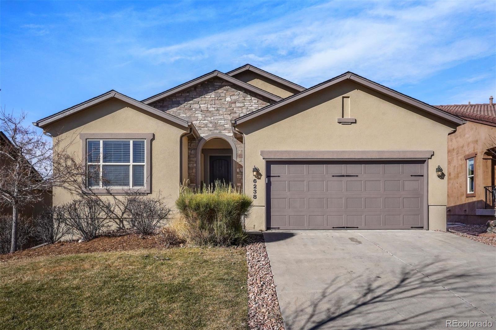 6238 Cumbre Vista Way