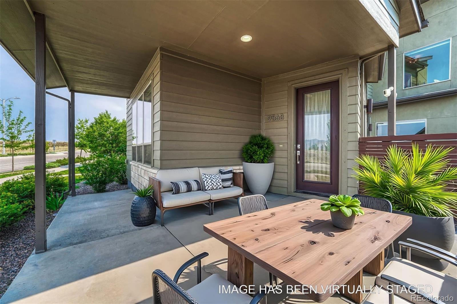 9568 Middle Fork Street