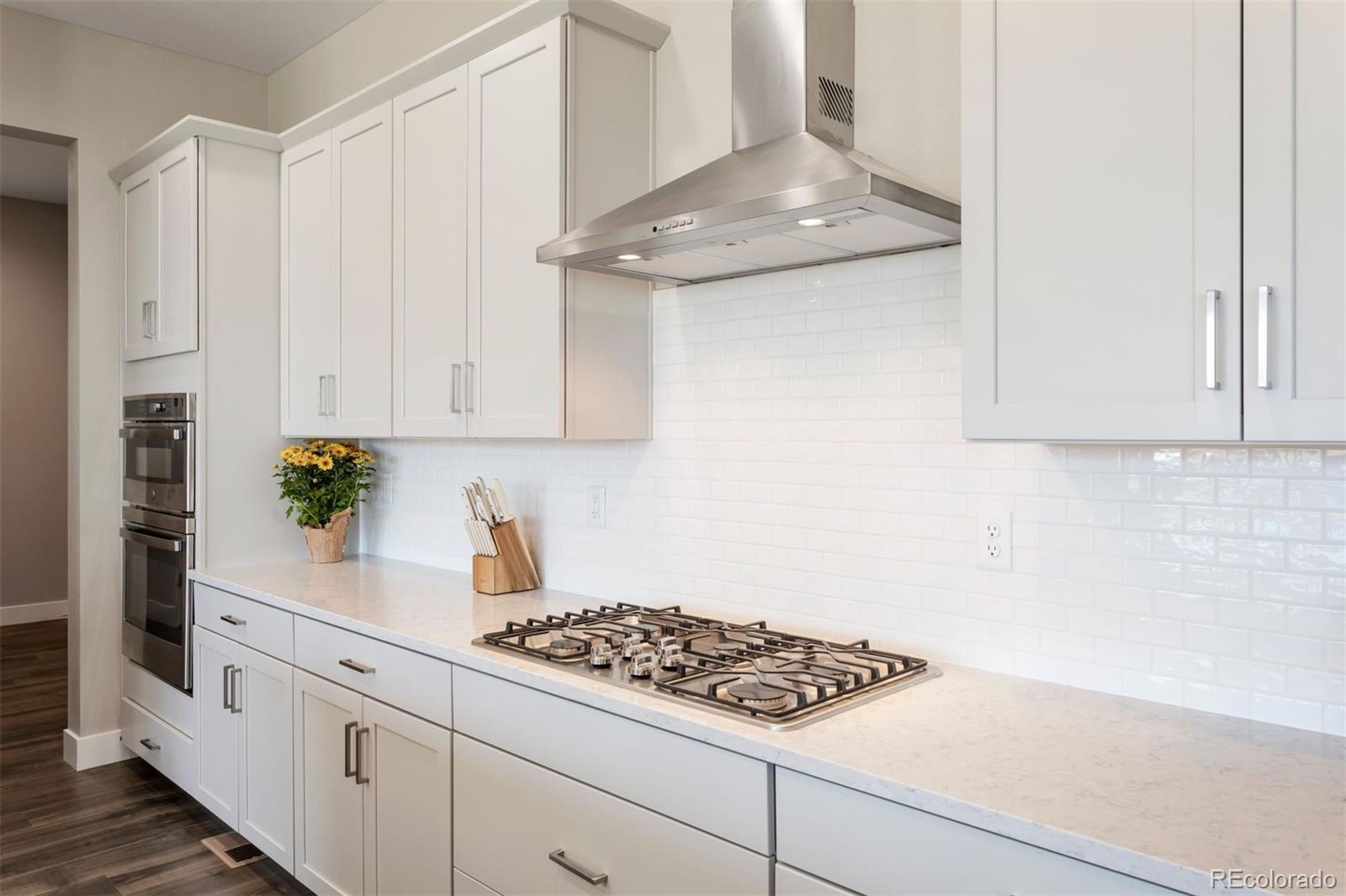 3077 Carabiner Street