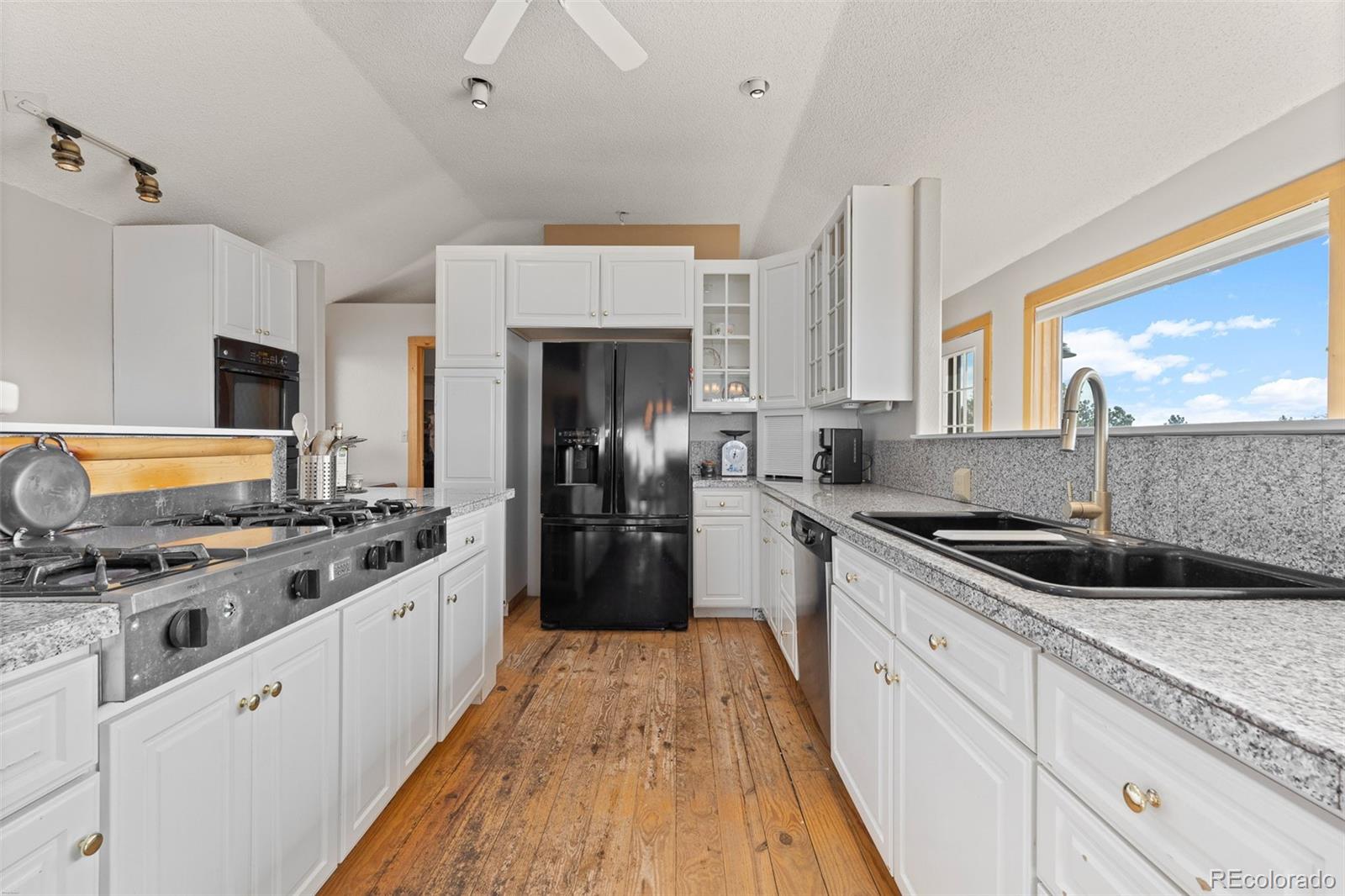 30999 Kootney Street