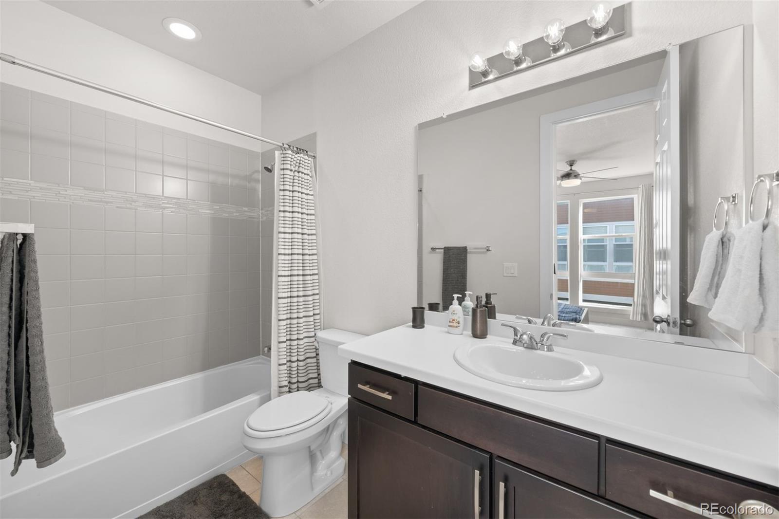 15807 E Broncos Place