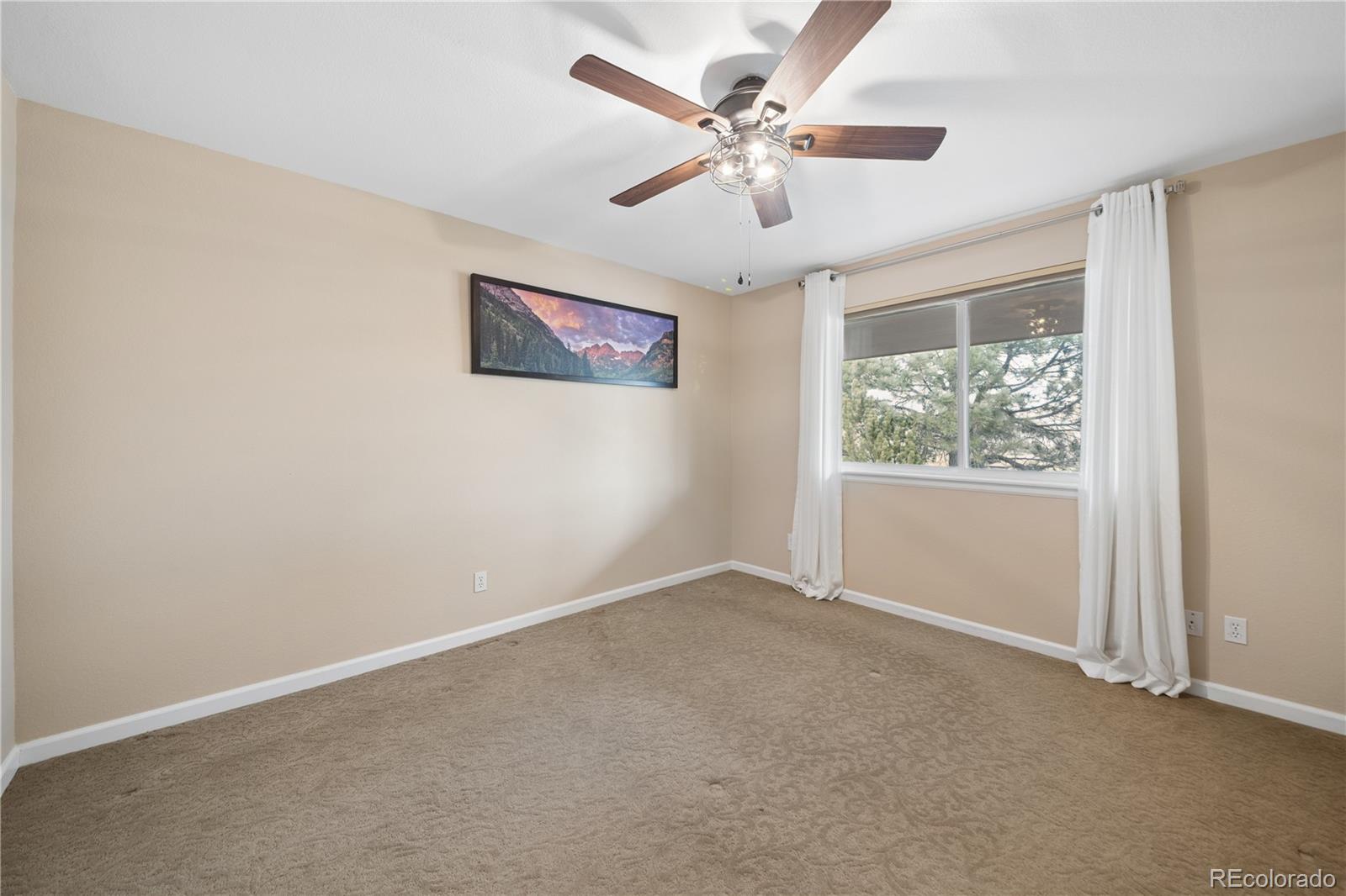 6795 E Lookout Drive