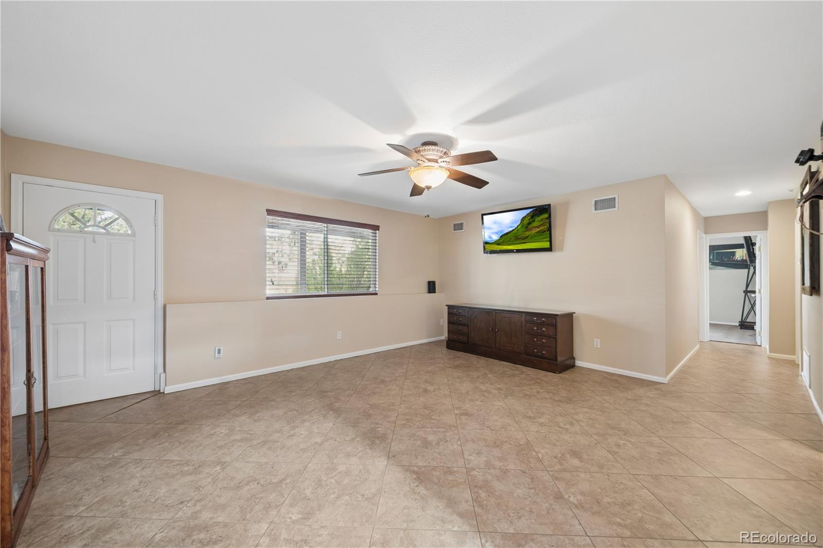 6795 E Lookout Drive