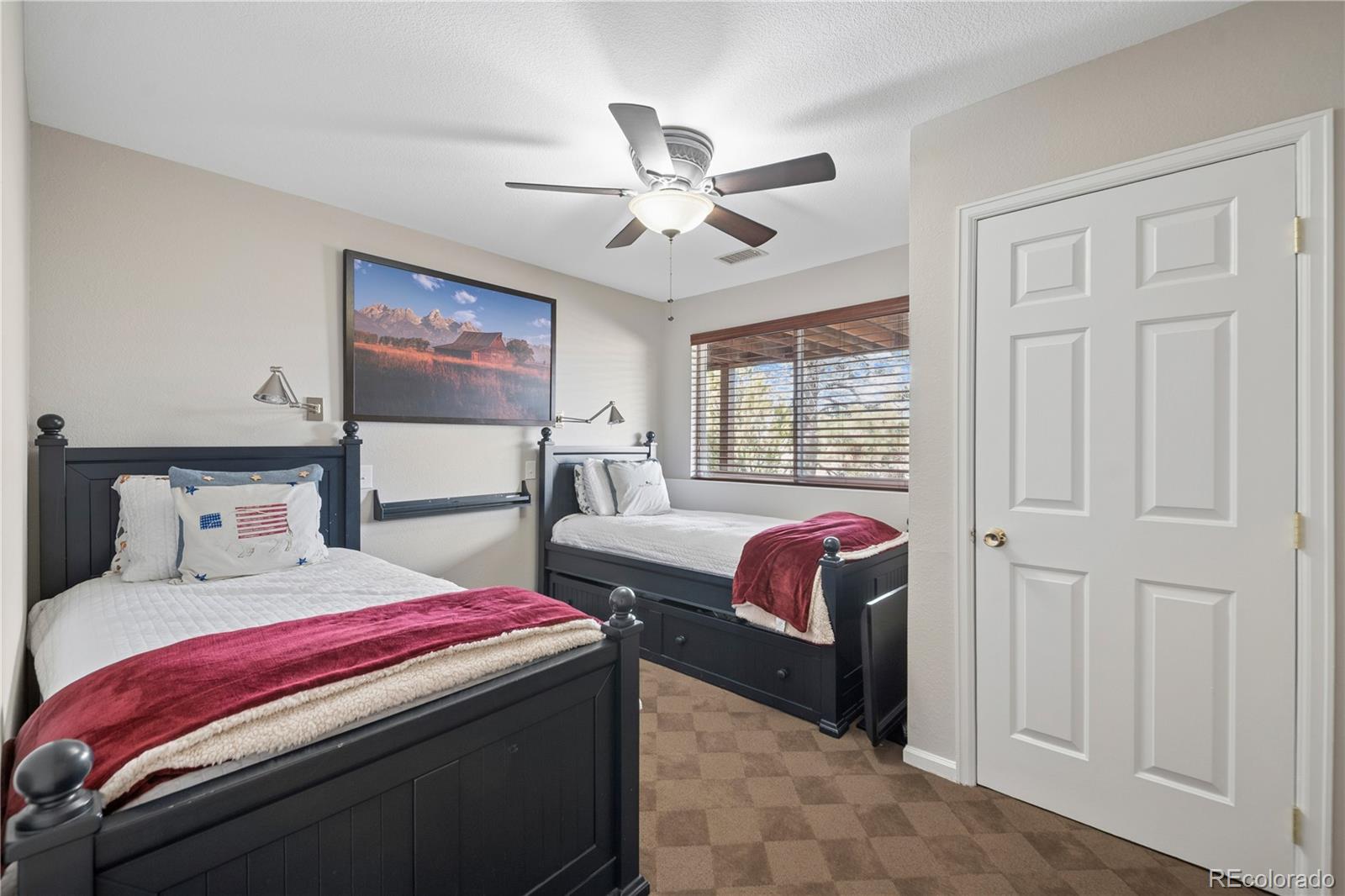 6795 E Lookout Drive