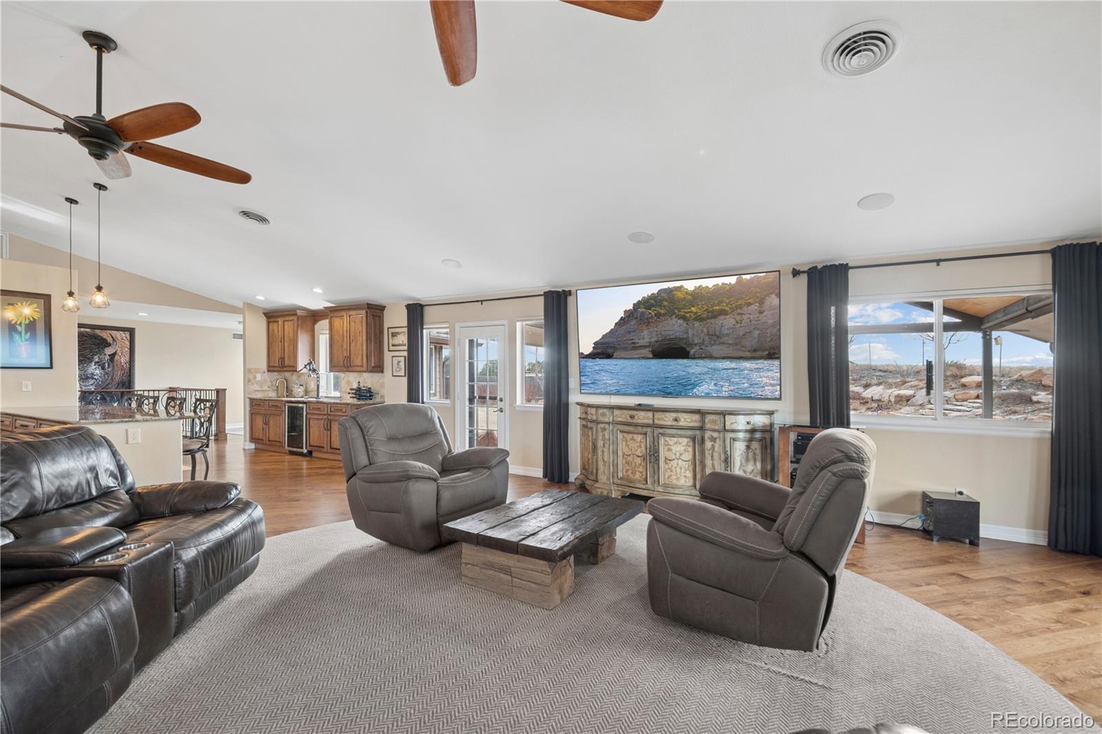 6795 E Lookout Drive