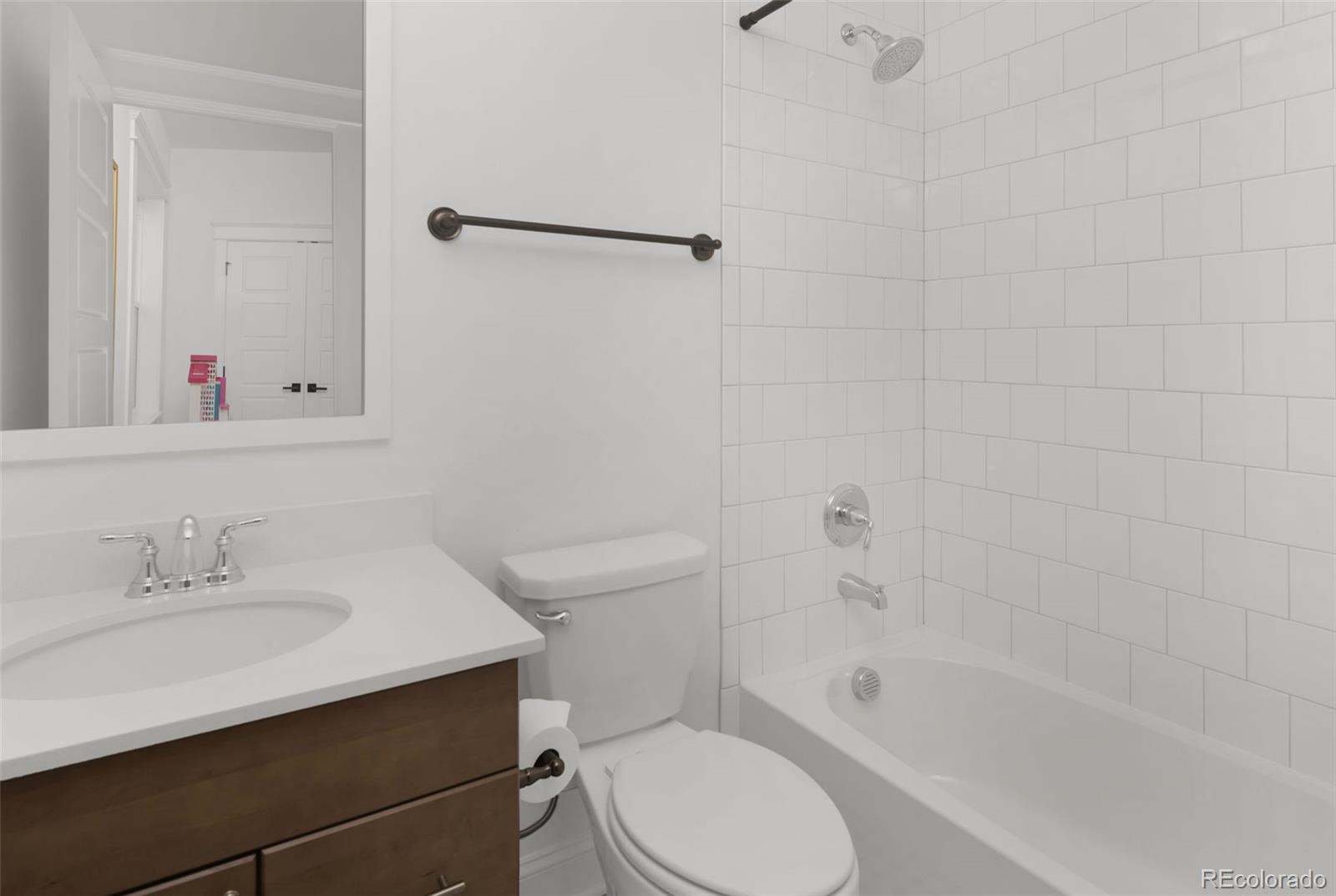 6288 N Dallas Street