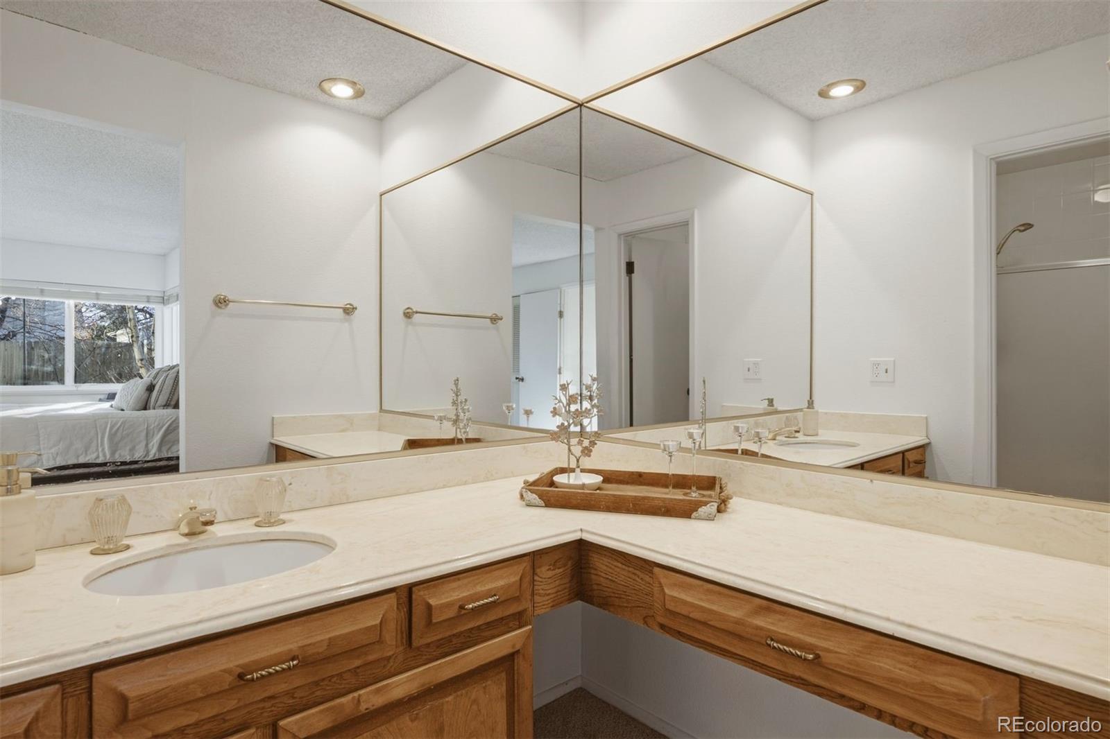 12135 E Amherst Circle