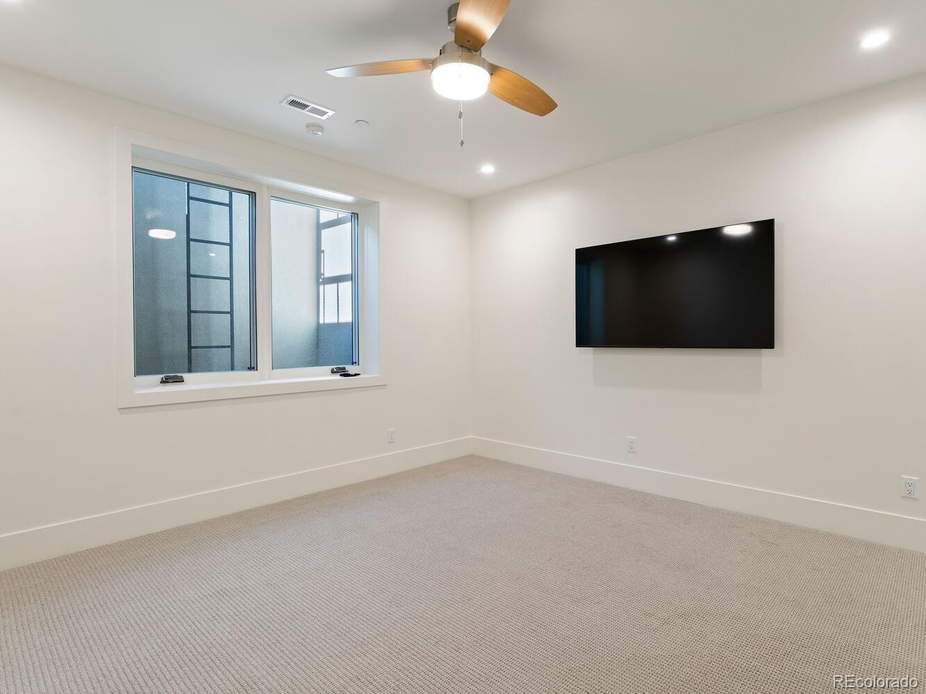 6199 Oxford Peak Lane