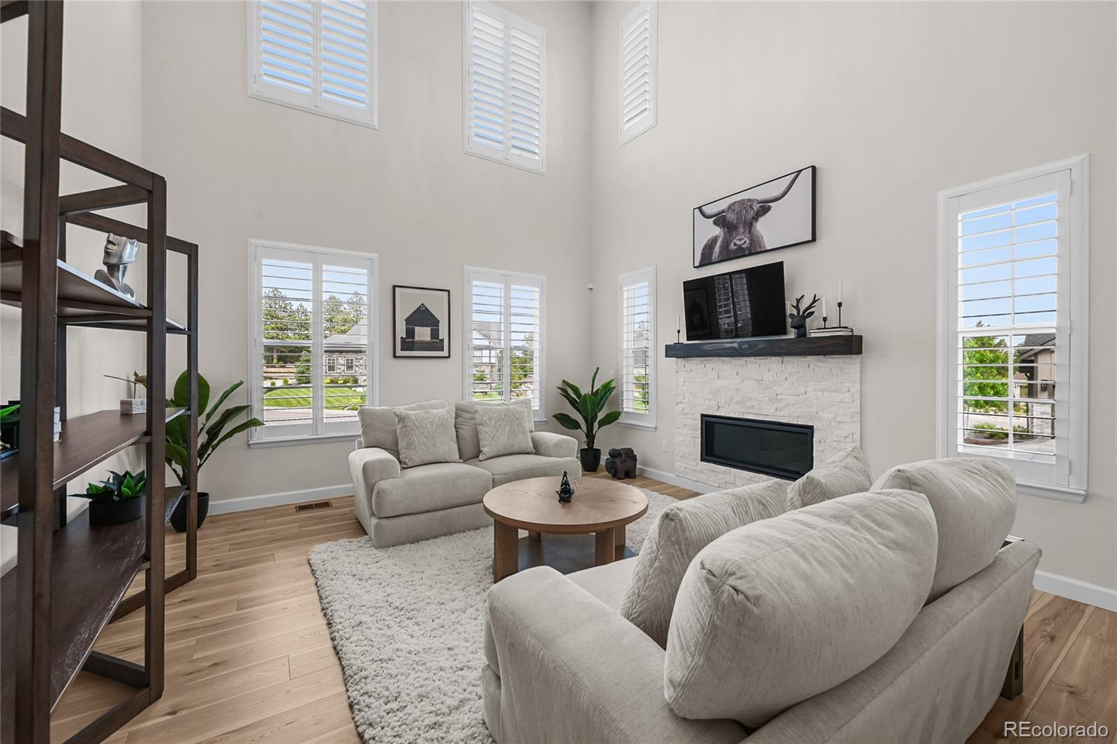 5625 Heritage Oak Drive