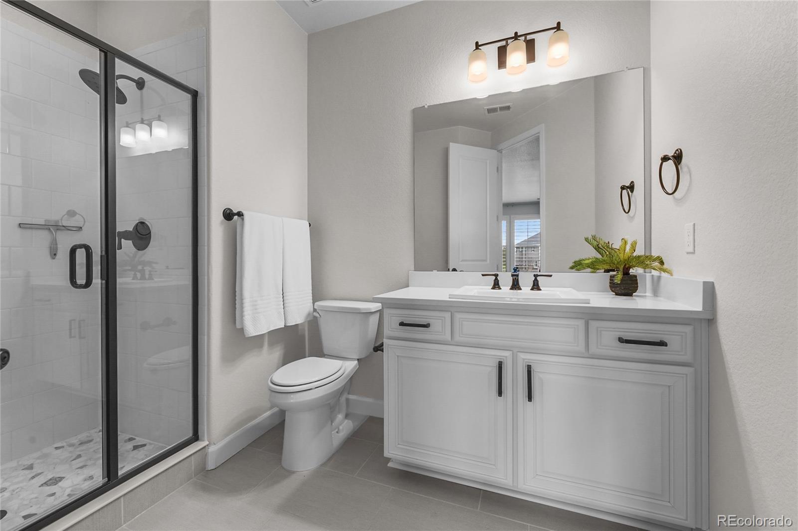 5625 Heritage Oak Drive