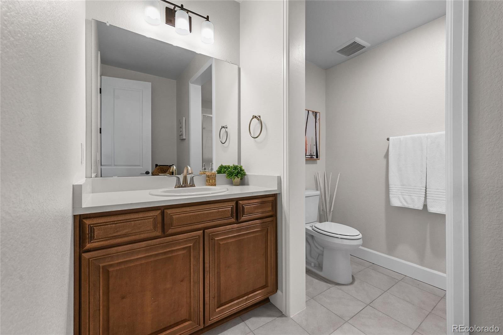 5625 Heritage Oak Drive