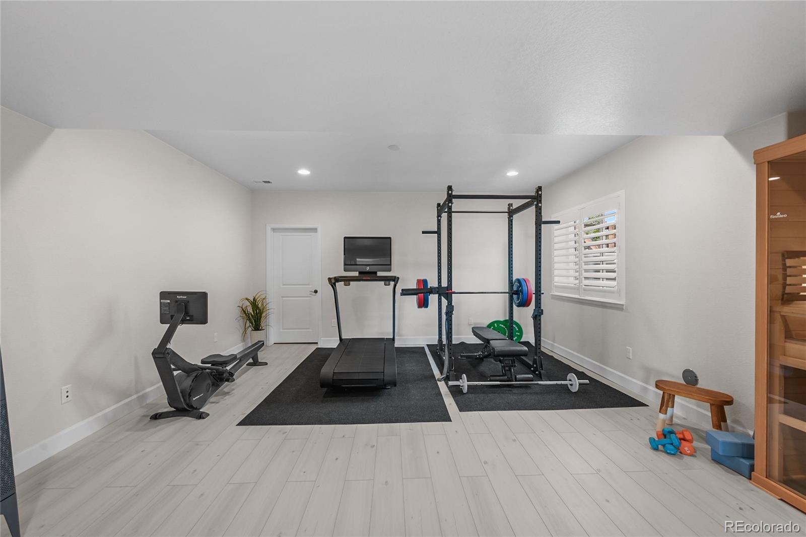 5625 Heritage Oak Drive