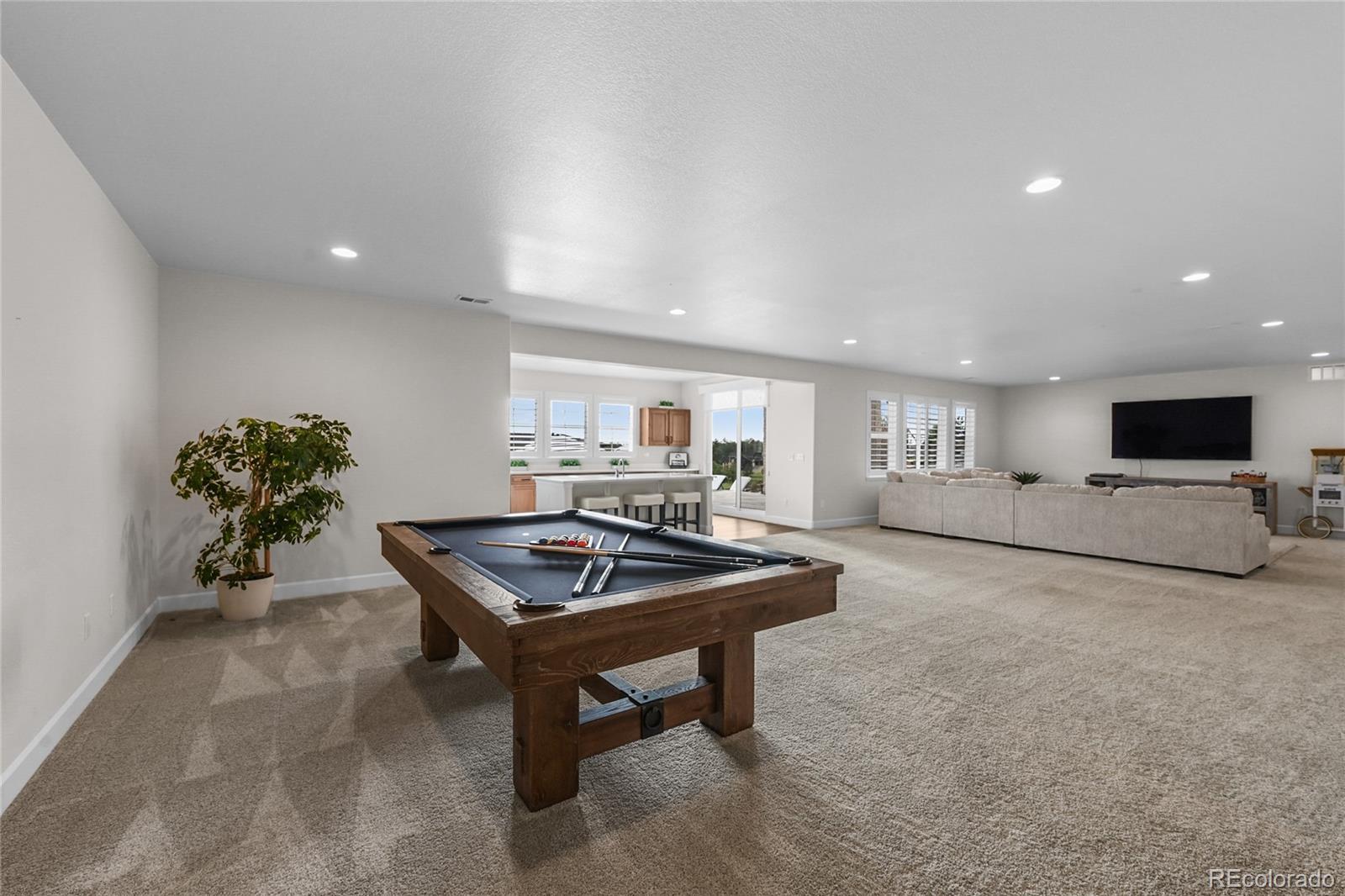 5625 Heritage Oak Drive