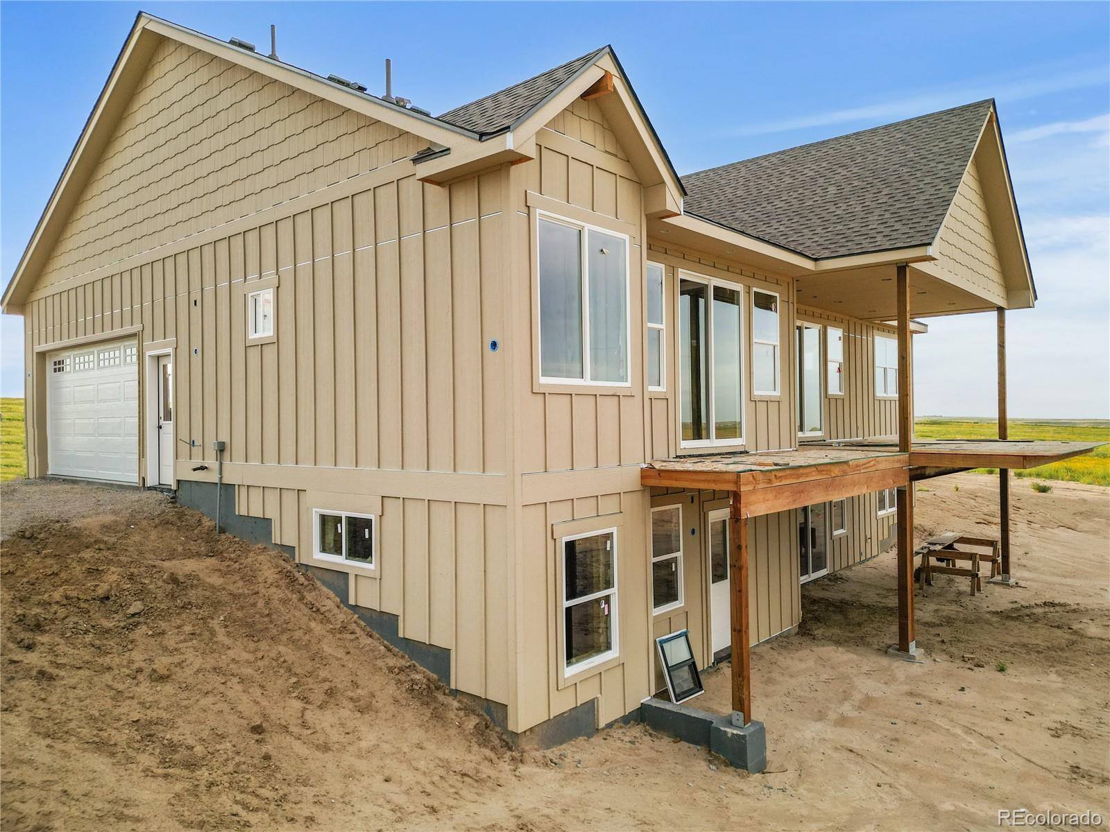 35652 Happiness Trail