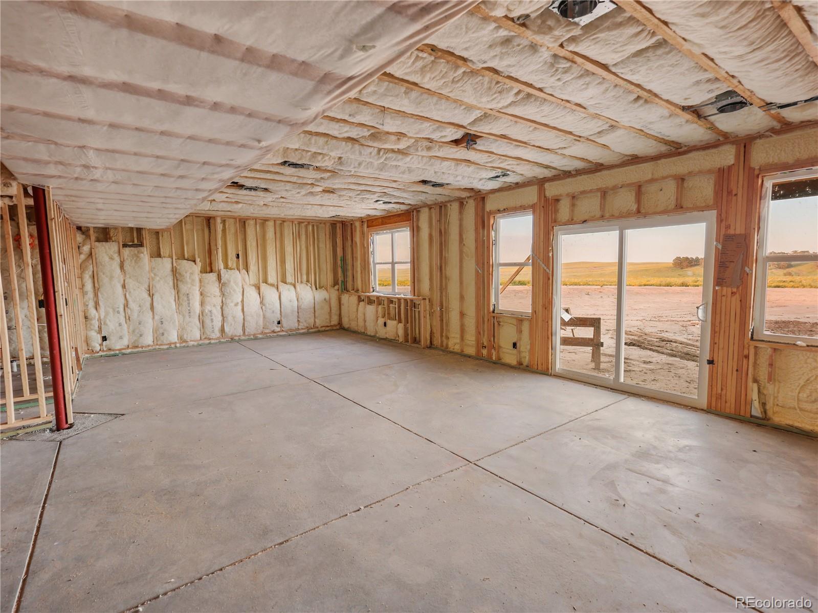 35652 Happiness Trail