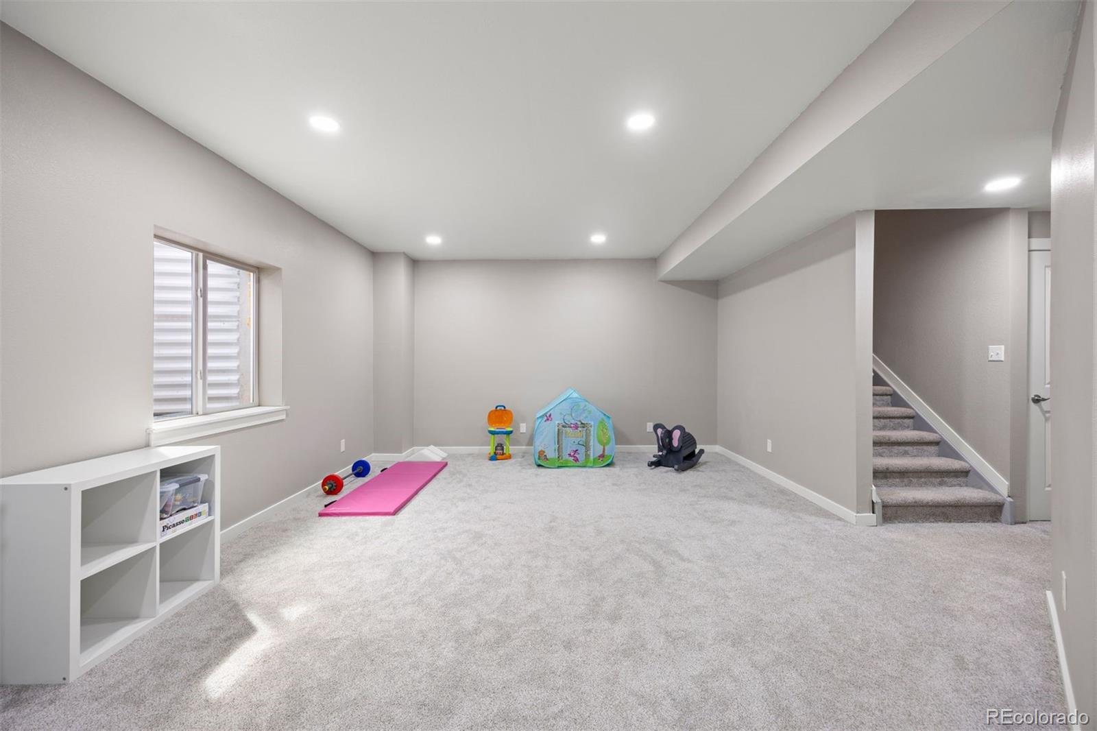 14100 Shasta Daisy Street