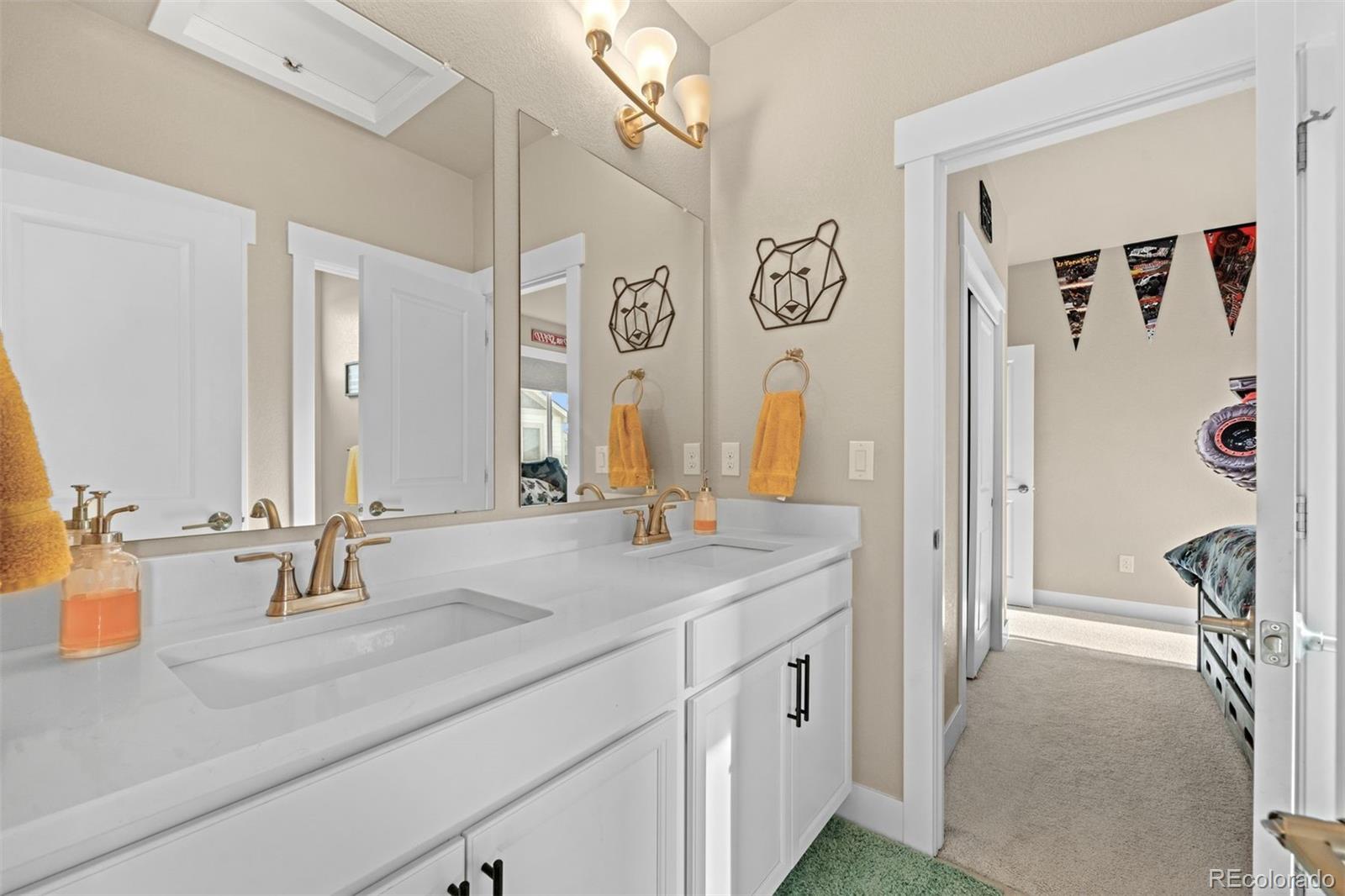 6870 Groveton Avenue