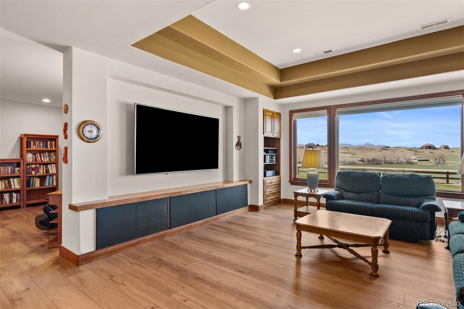 6330 Old Orchard Lane