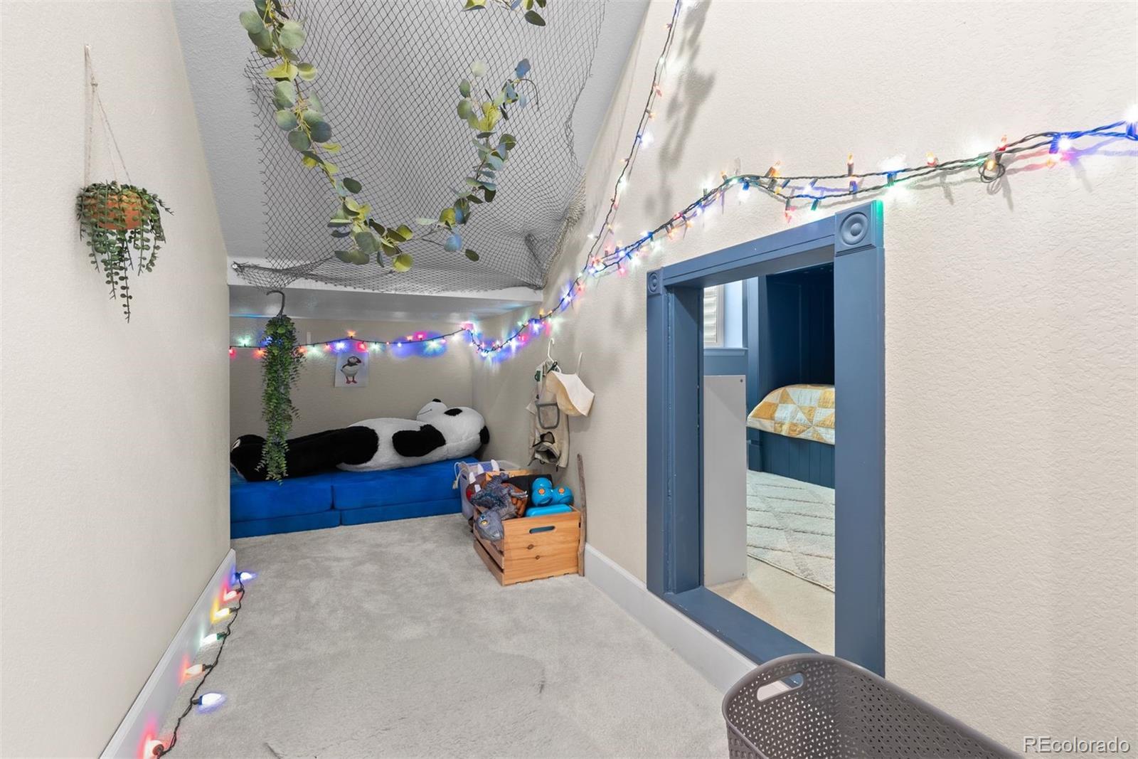 5892 Side Saddle Lane