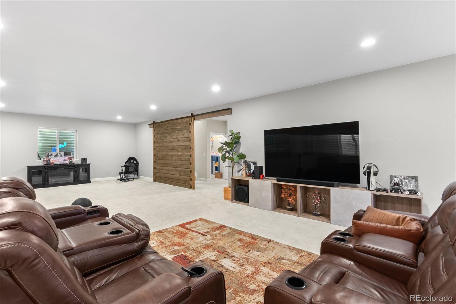 5892 Side Saddle Lane