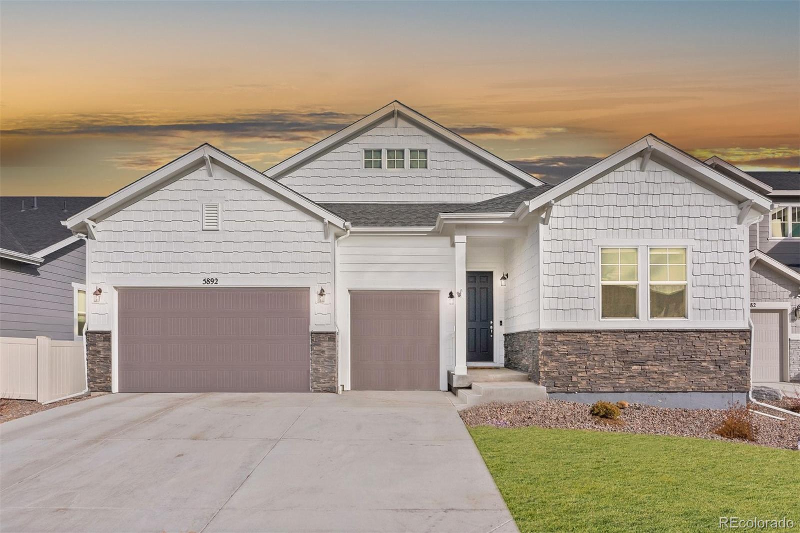 5892 Side Saddle Lane