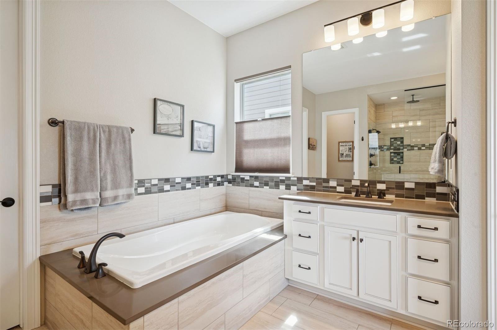 8621 S De Gaulle Court