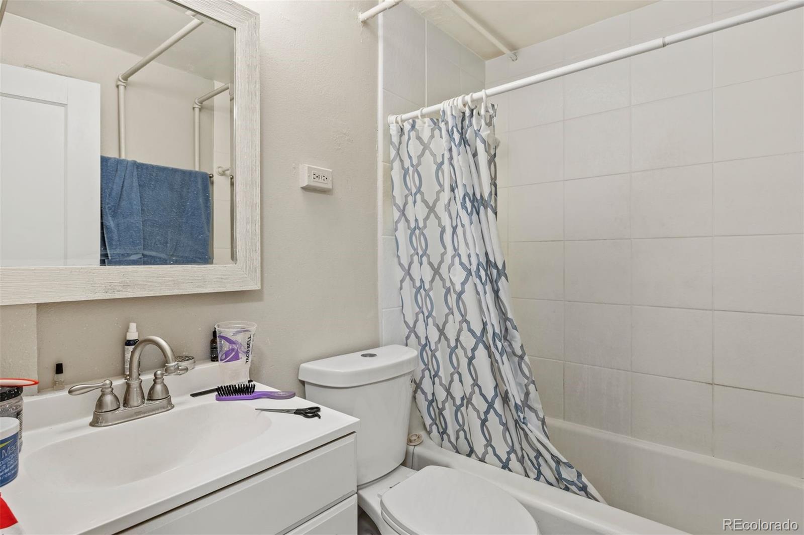 3525 S Bannock Street