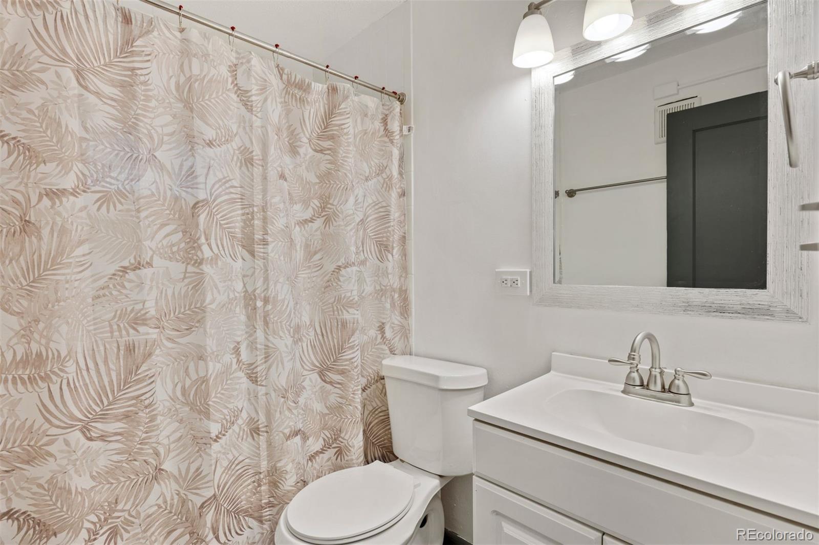 3525 S Bannock Street