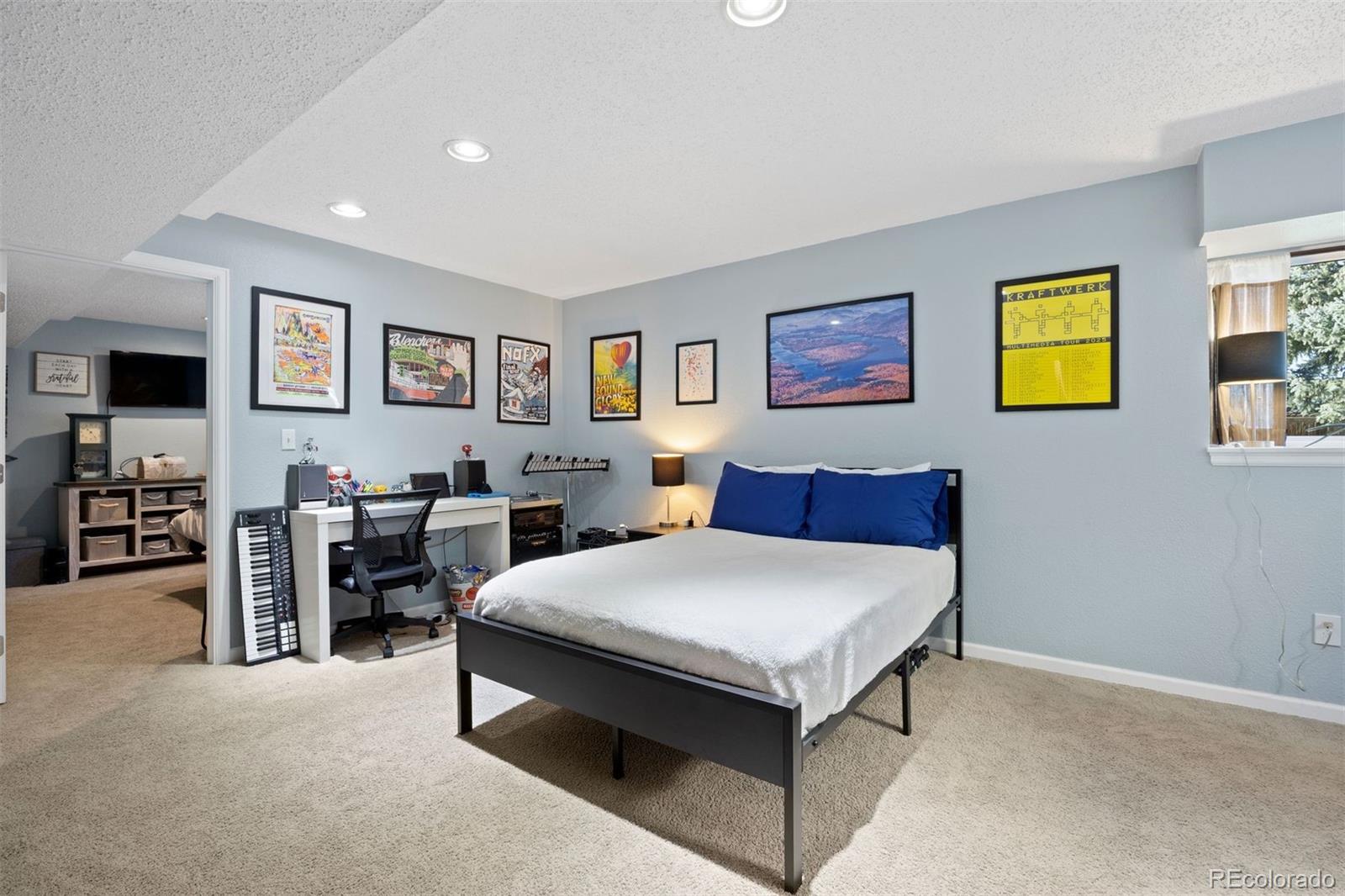 21484 E Crestline Lane