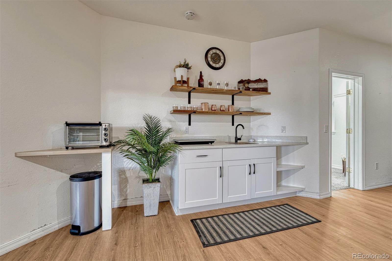 17870 New London Road