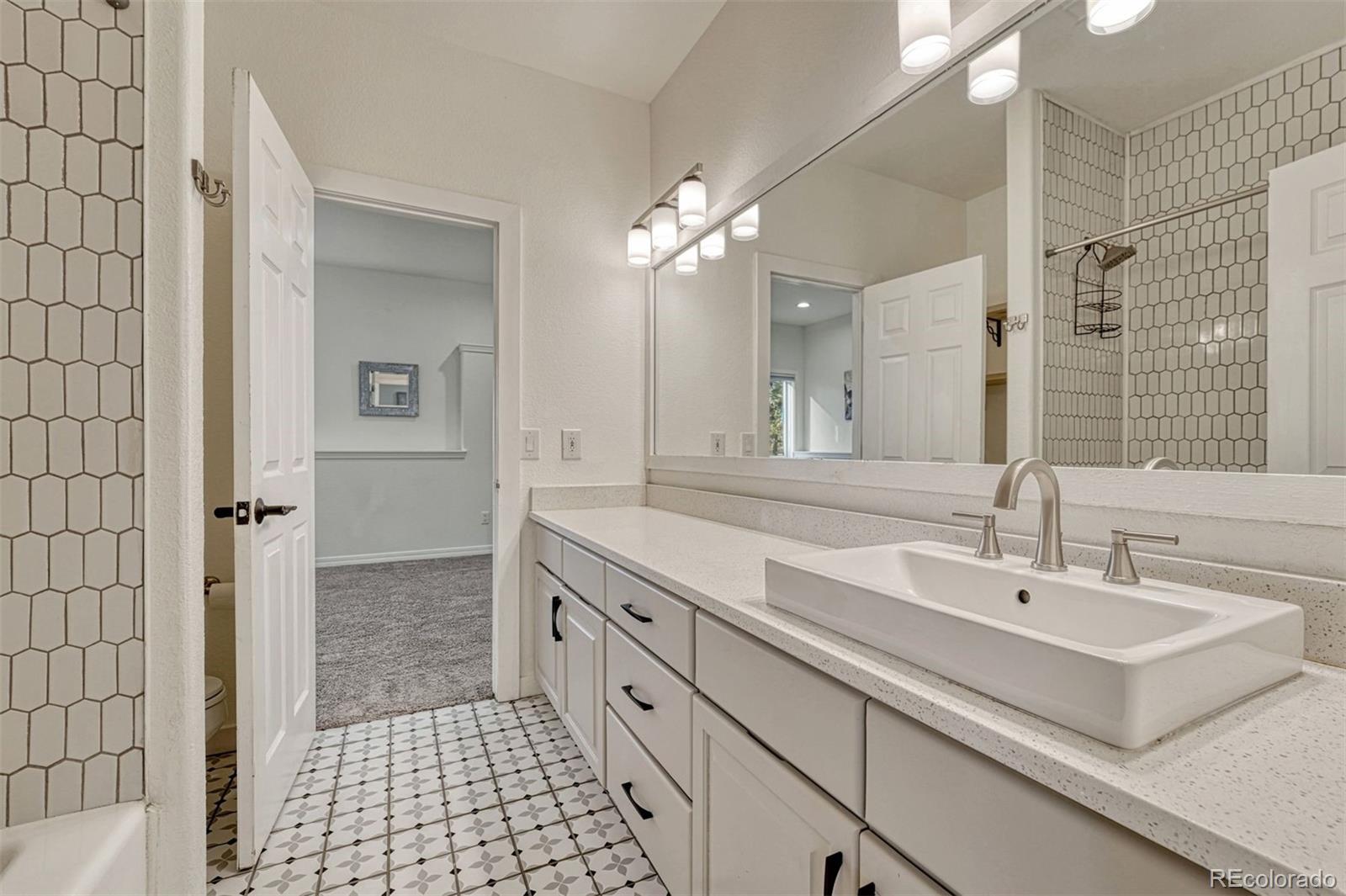 17870 New London Road