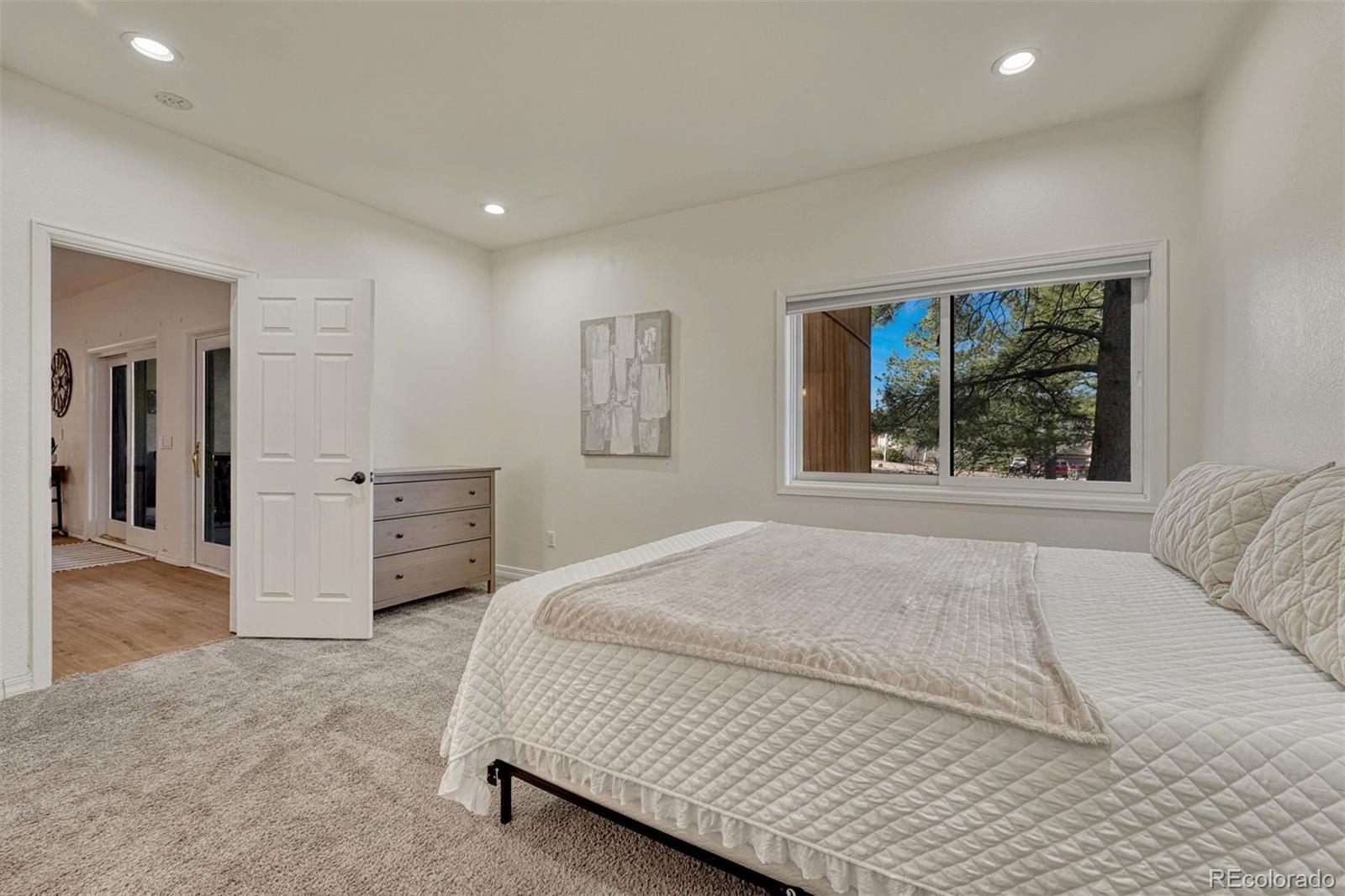 17870 New London Road