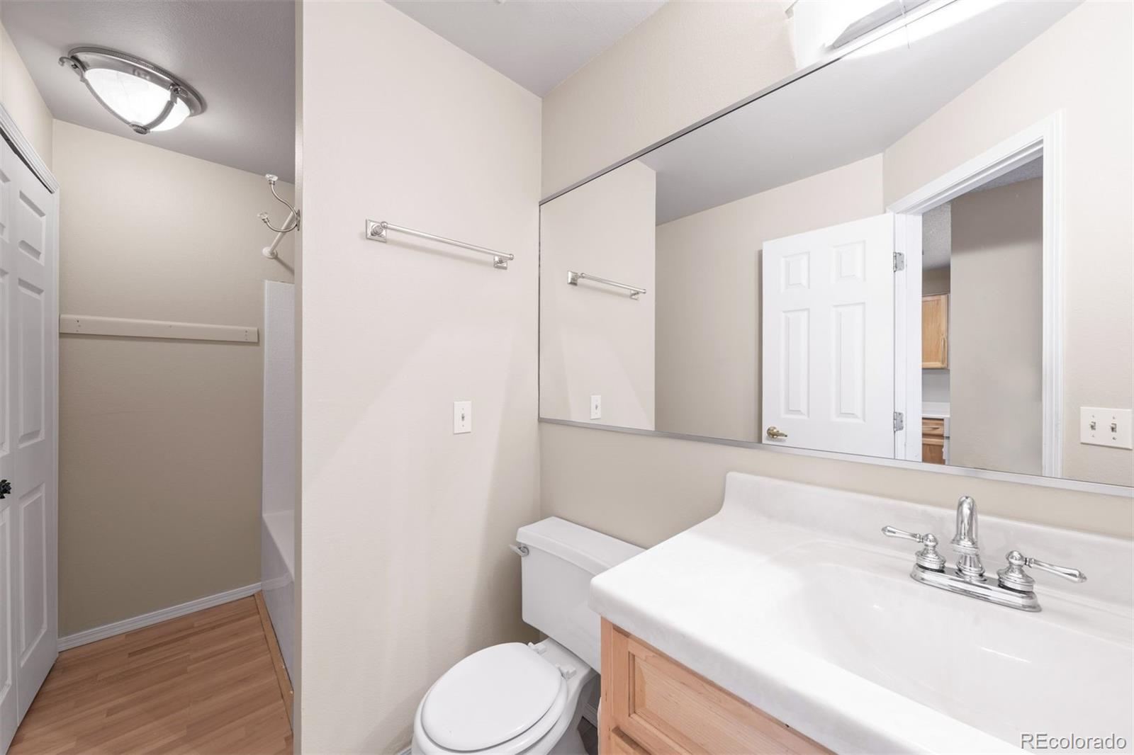 4226 S Eldridge Street Unit: 104