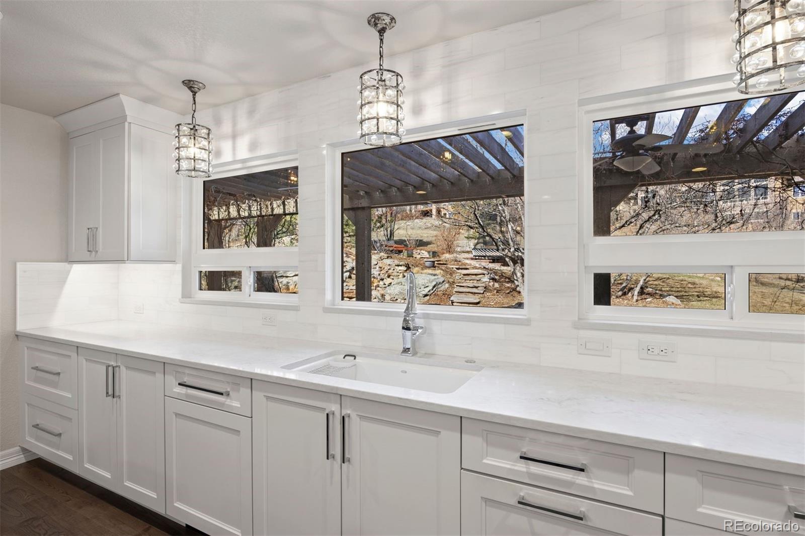 1102 Buffalo Ridge Road