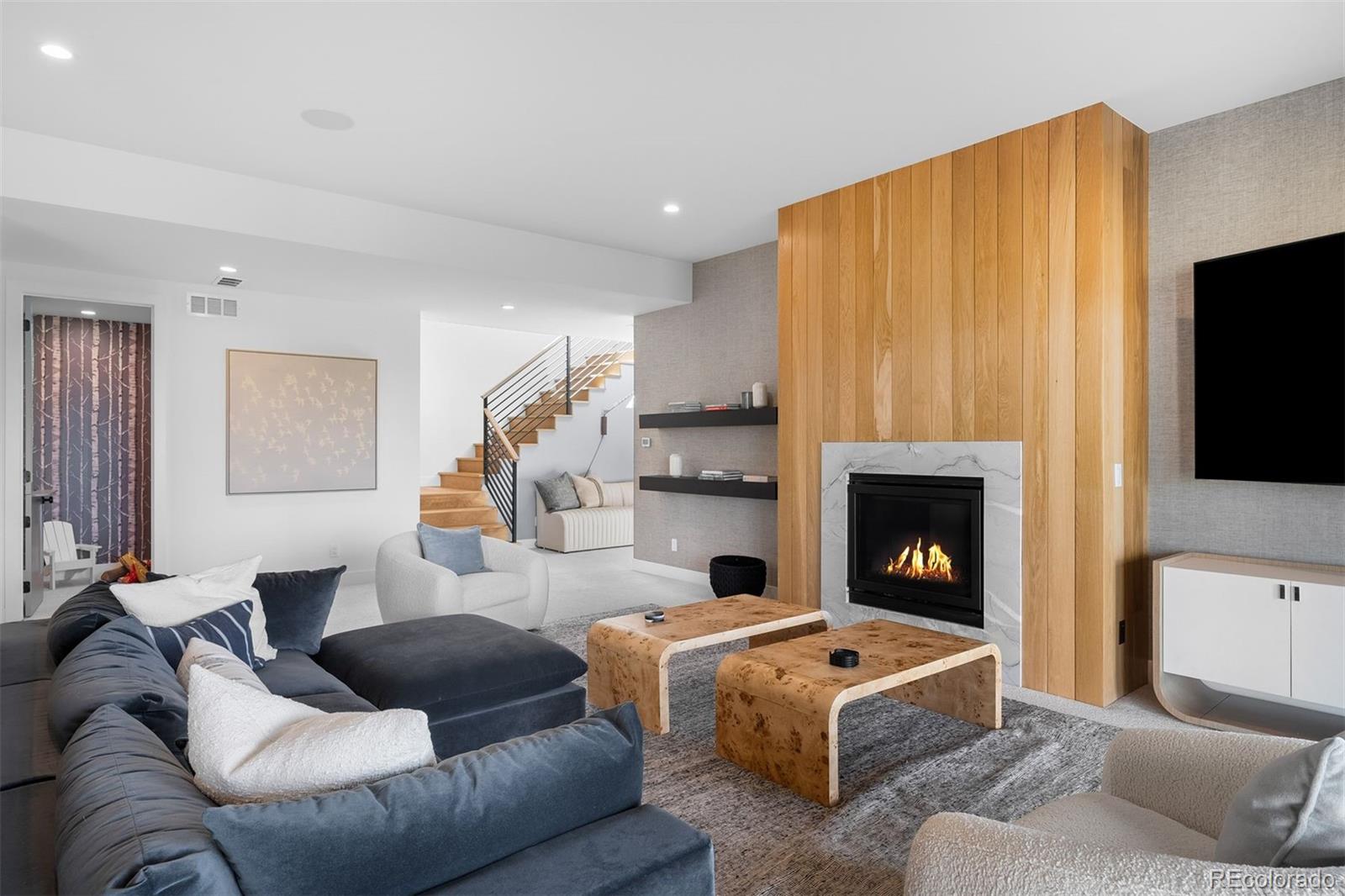 5815 Peppy San Circle