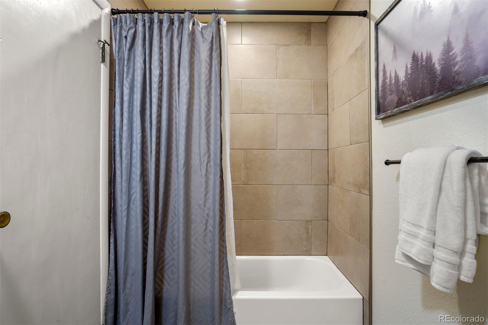 6031 Arrowhead Trail