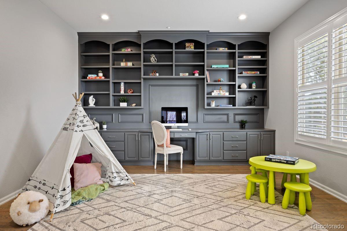 6247 El Diente Peak Place