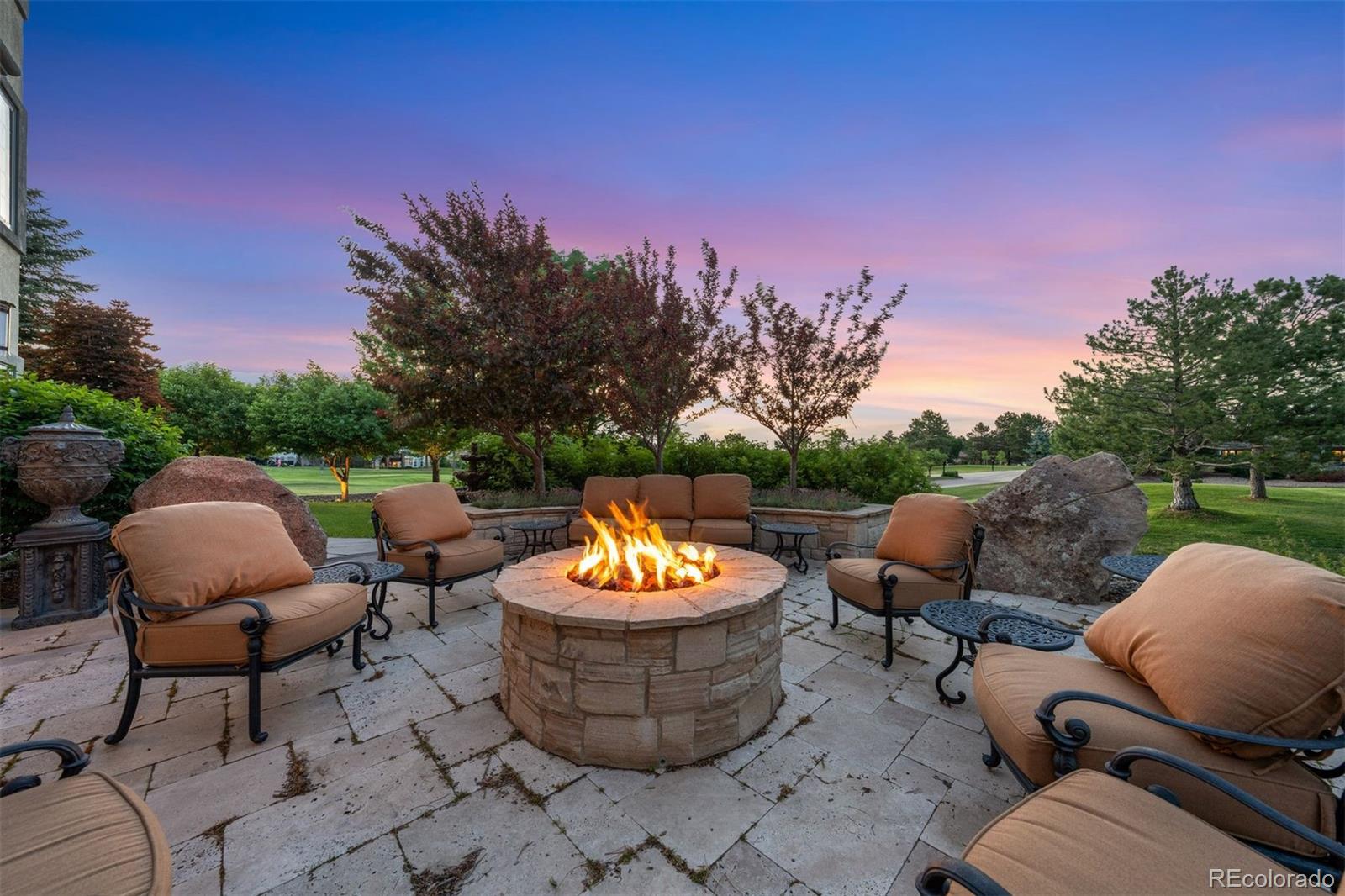 10104 Stoneglen Trail