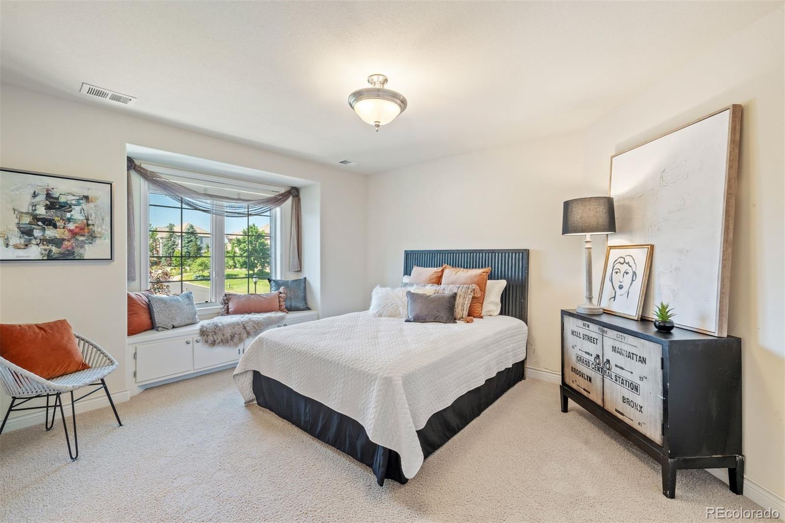 10104 Stoneglen Trail