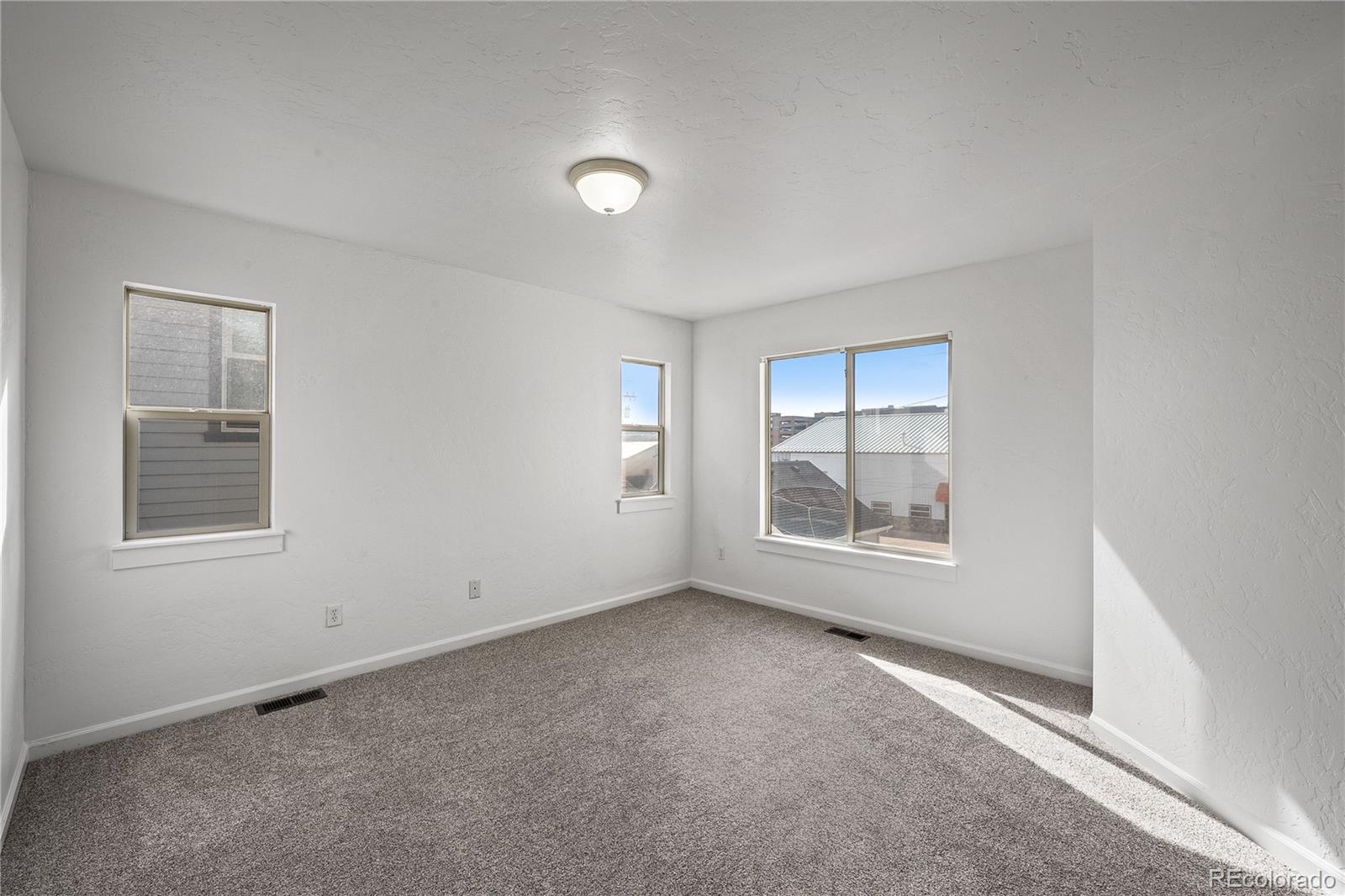 107 Cantril Unit: 107