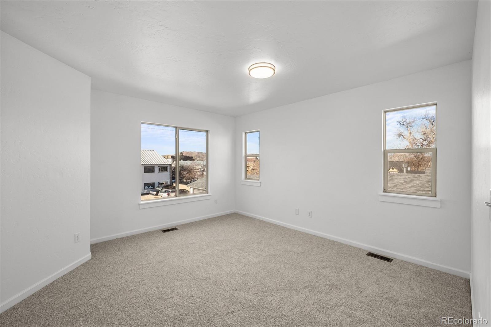 107 Cantril Unit: 107